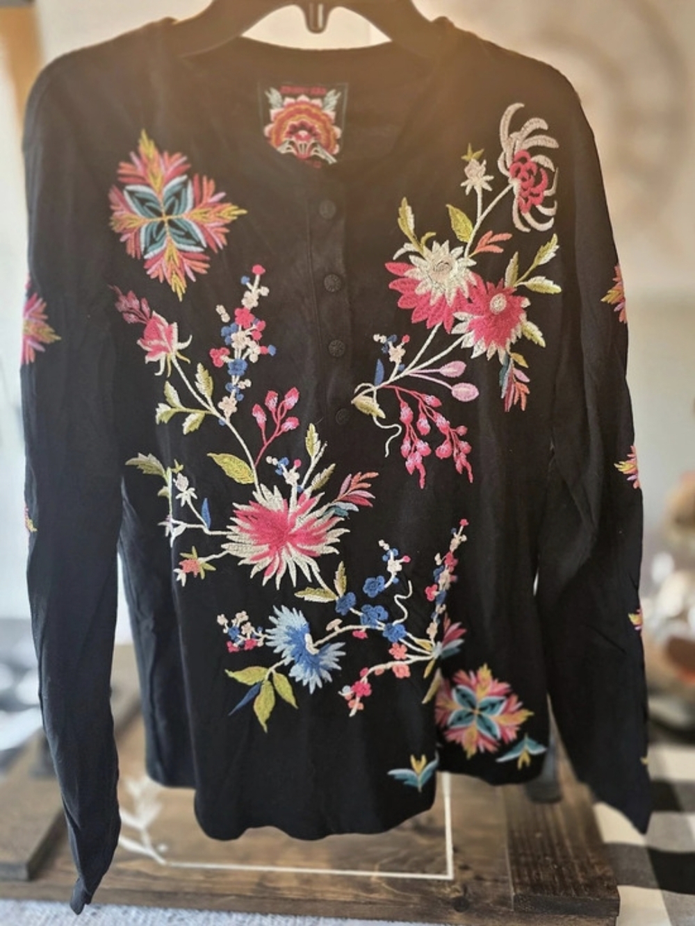 Johnny Was Embroidered Shirt Floral Embroidered Cotton Shirt in Black XS